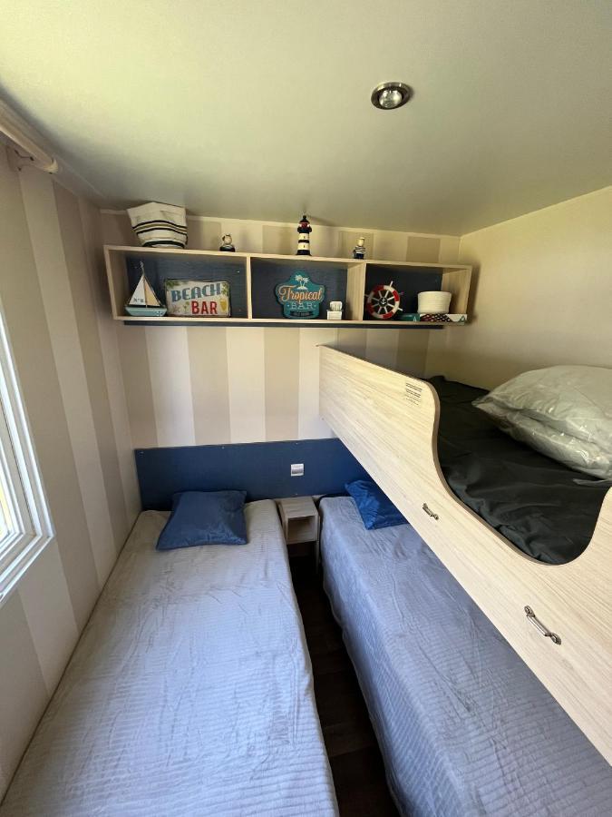 Mobil-Home Climatise Avec Piscine Aureilhan  Exterior foto